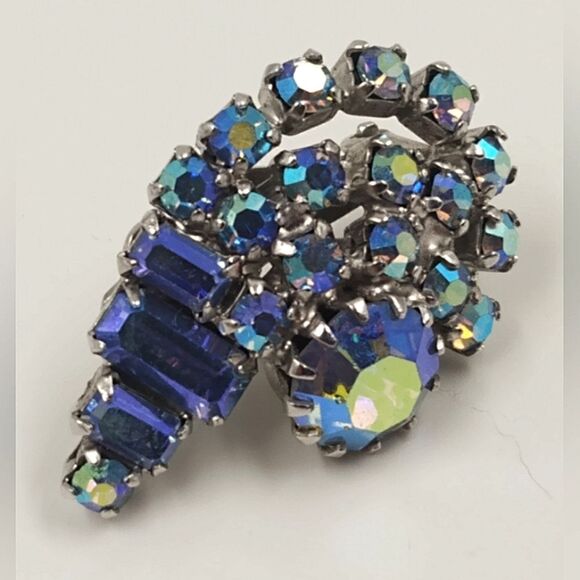 Continental Vintage Blue Borealis Rhinestone Clip On Earrings - Picture 3 of 16